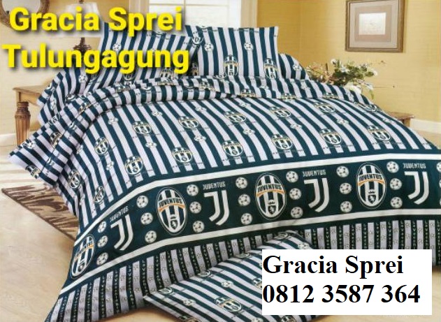 <p>Sprei Disperse Juventus dengan motif sepak bola